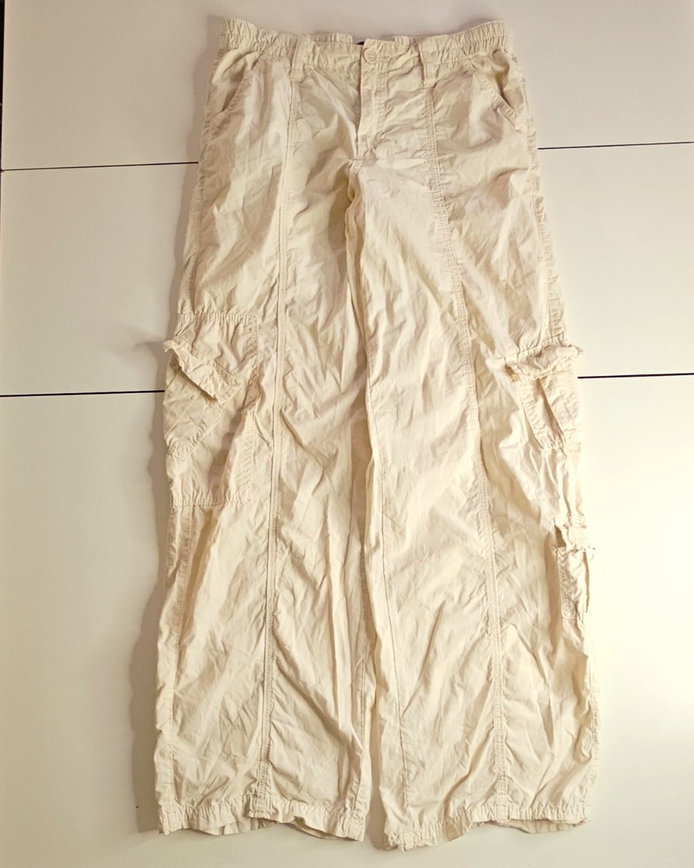 BDG Urban Outfitters Y2K Cargo Pants Womens M Cream Low Rise Baggy Cotton